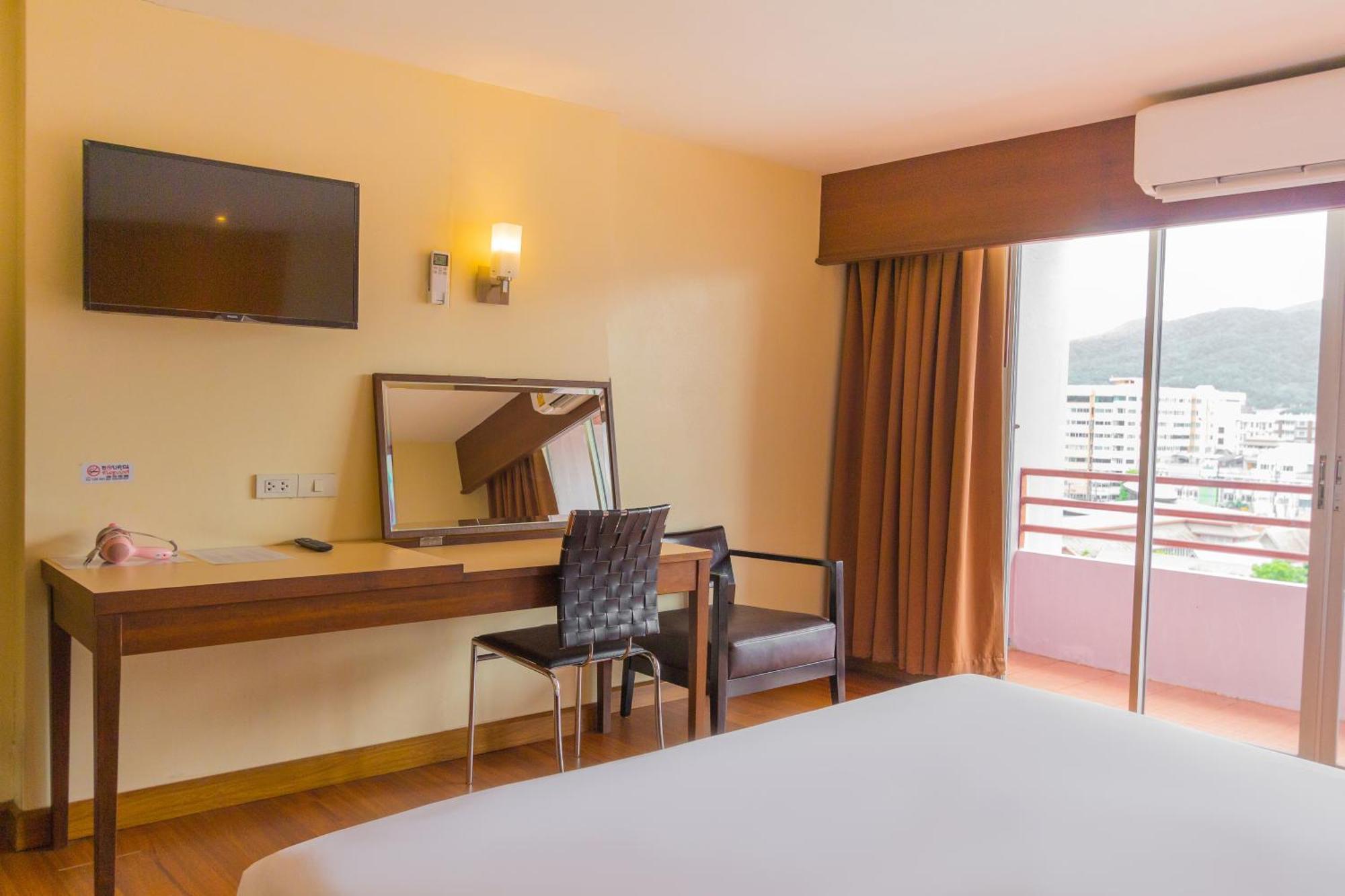 Mayflower Grande Hotel Chiang Mai Exteriör bild