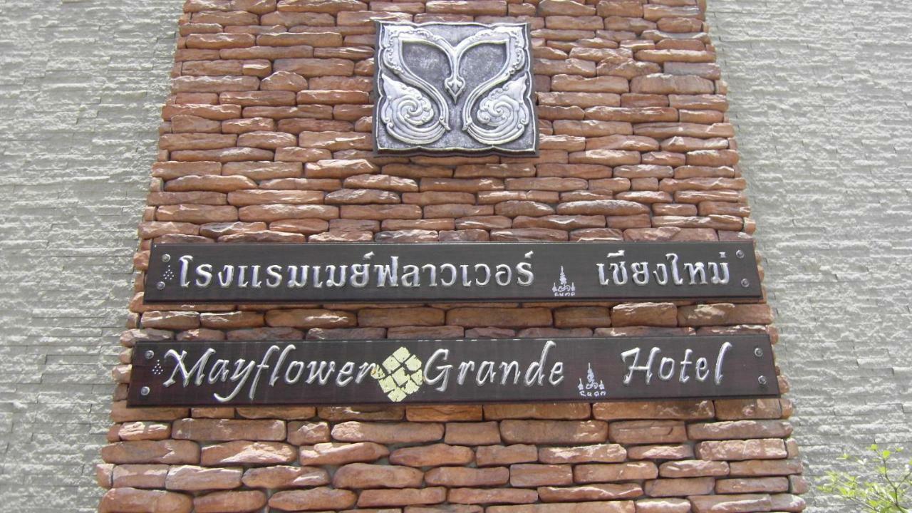 Mayflower Grande Hotel Chiang Mai Exteriör bild